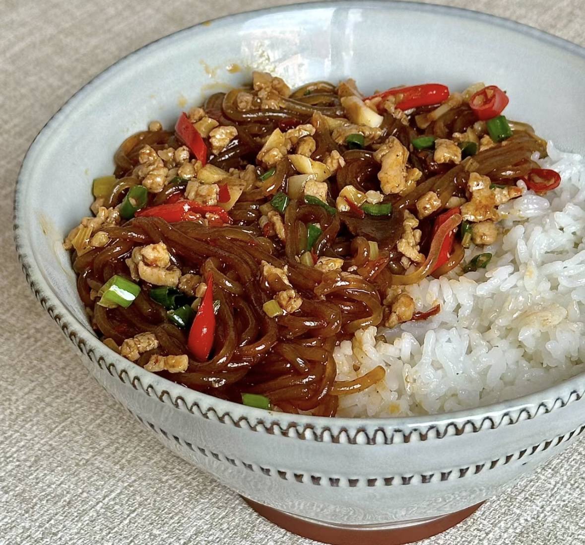 豆干粉条盖饭