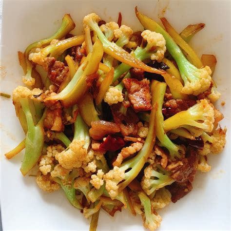 花菜炒腊肠