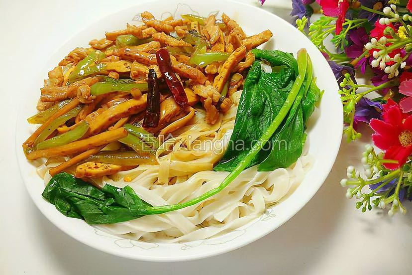 肉丝拌面