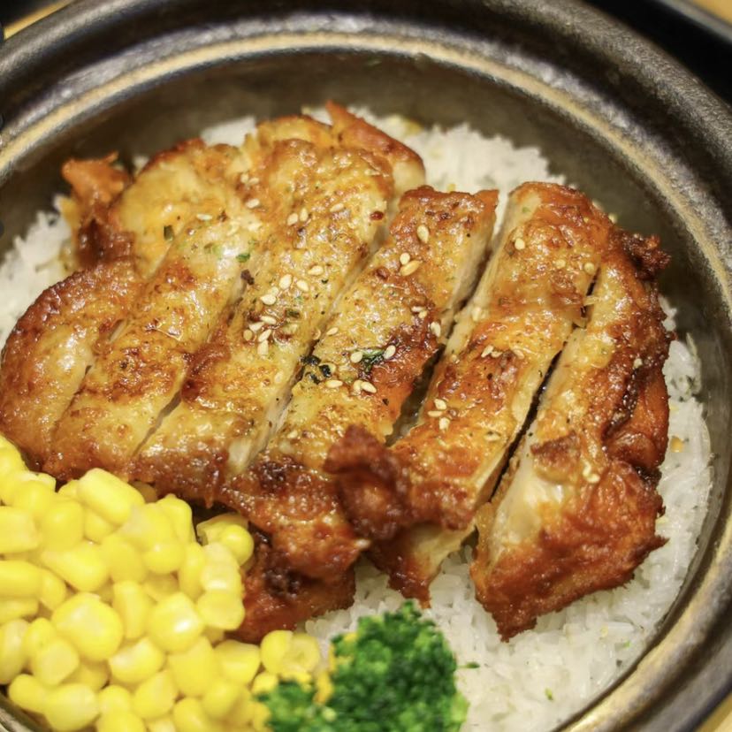 ❤香煎咔吱脆鸡排煲仔饭
