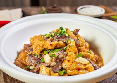 鸭肉焖油豆腐