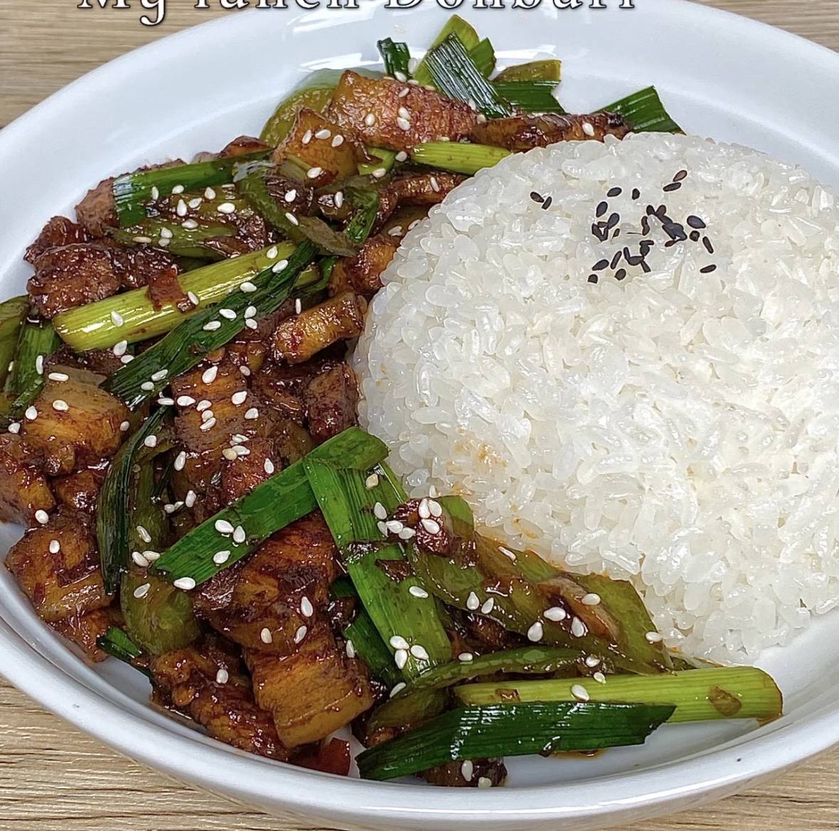 回锅肉盖饭
