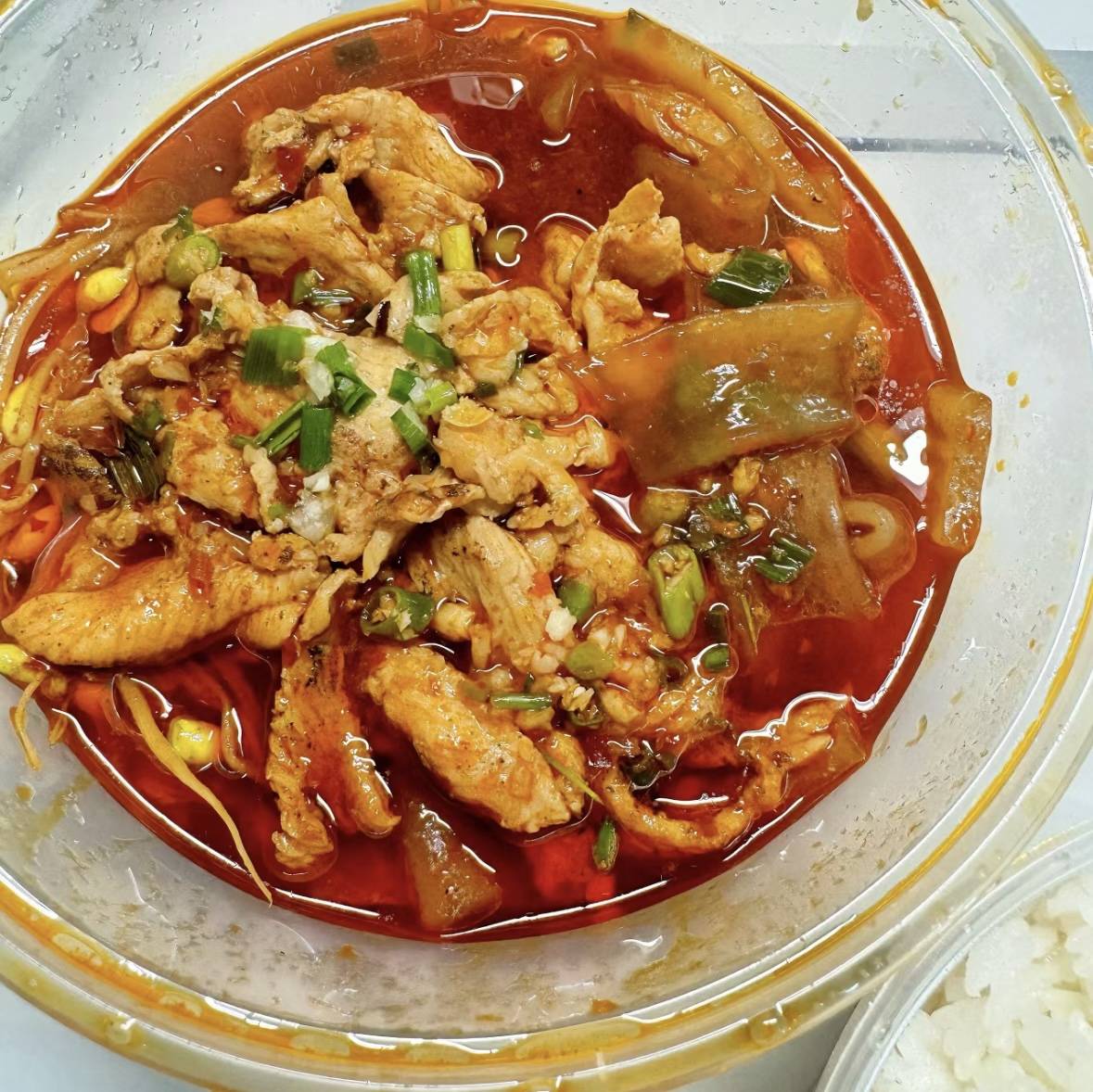 水煮肉片盖饭