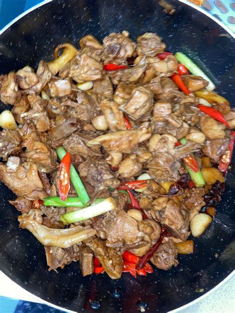 酸豆角焖鸭