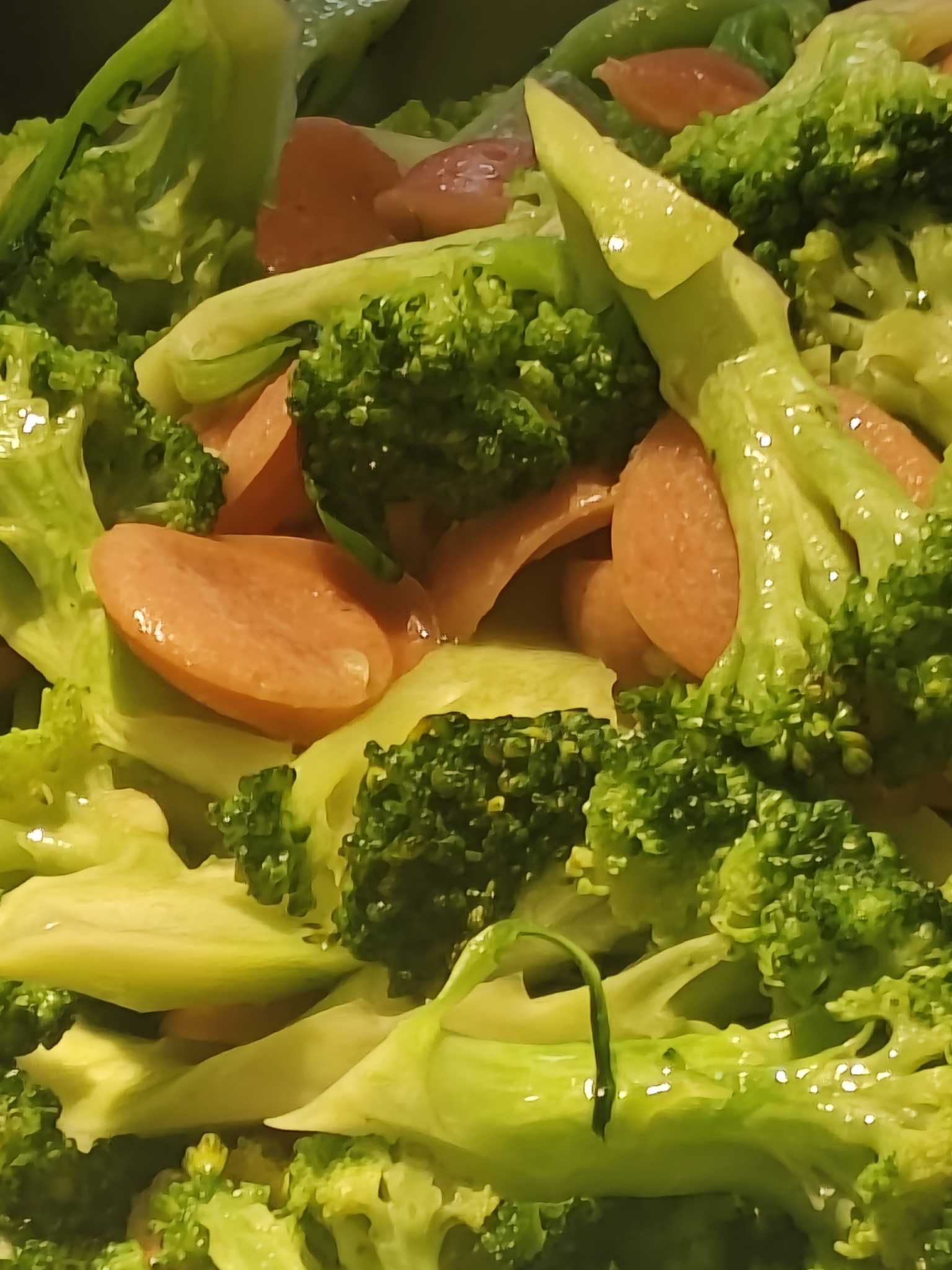 西兰花炒火腿