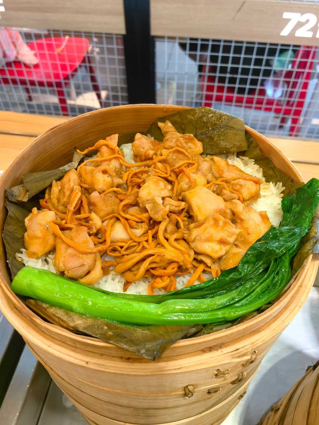 虫草花蒸鸡+青菜+米饭
