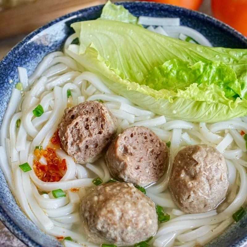 猪肉丸米粉