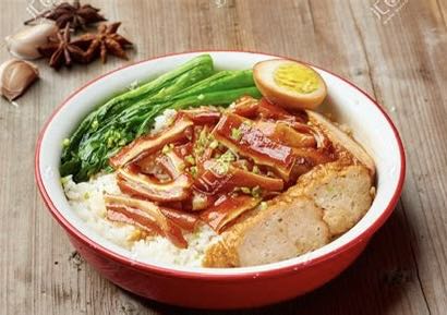 卤猪耳朵饭