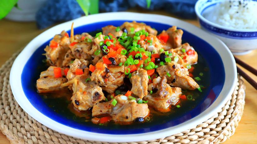特色蒸土豆排骨