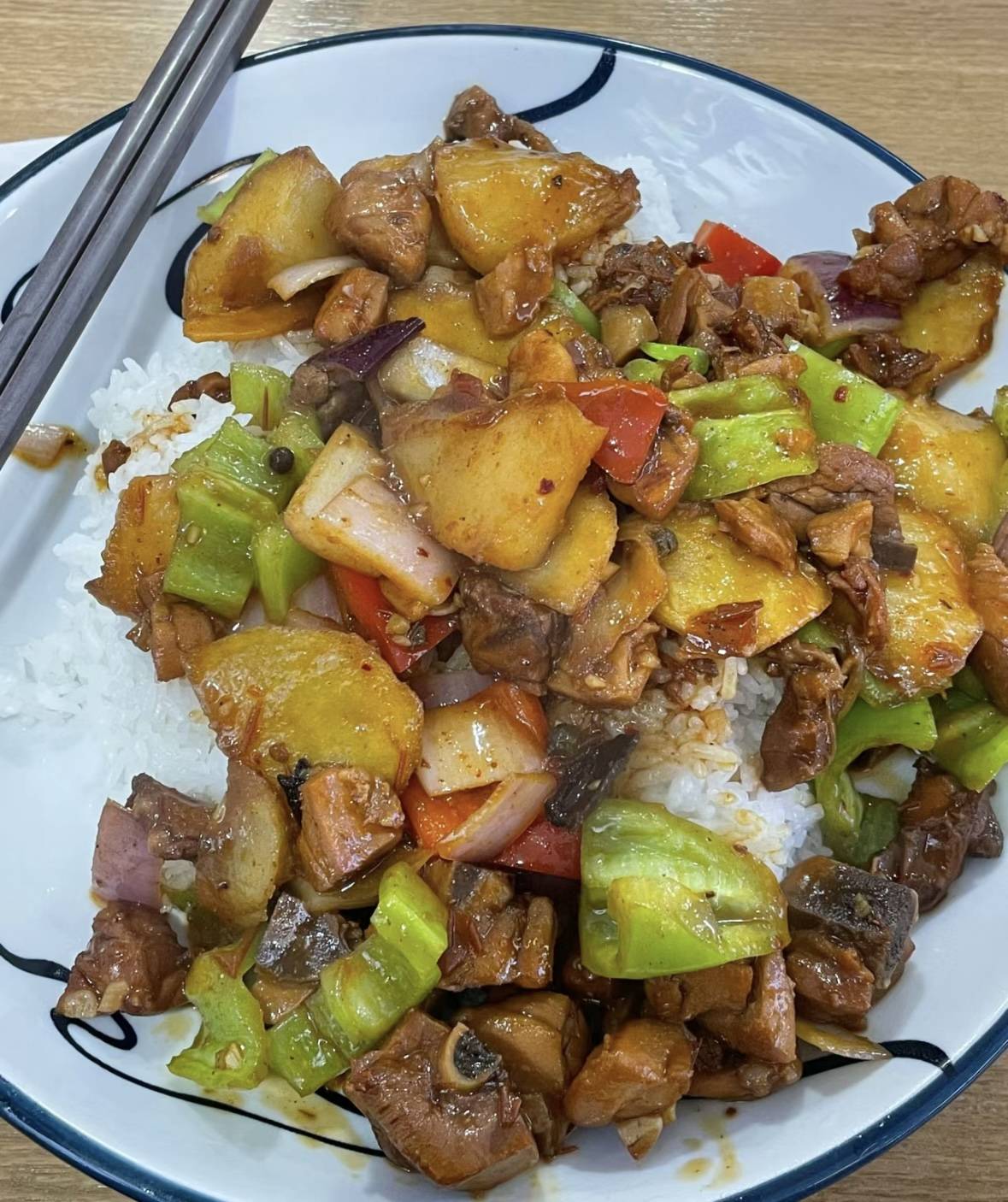 新疆爆肉盖饭