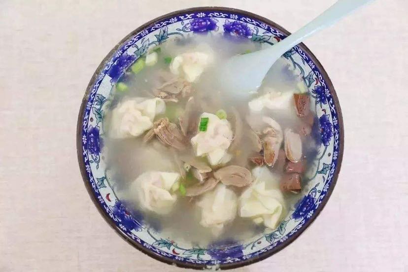 炖老鸭汤云吞