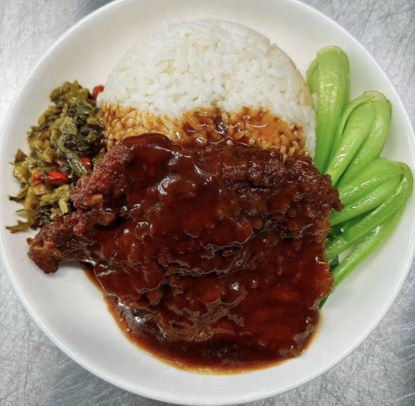 秘制红烧大排饭