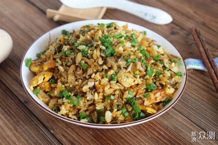 蛋酸菜炒饭