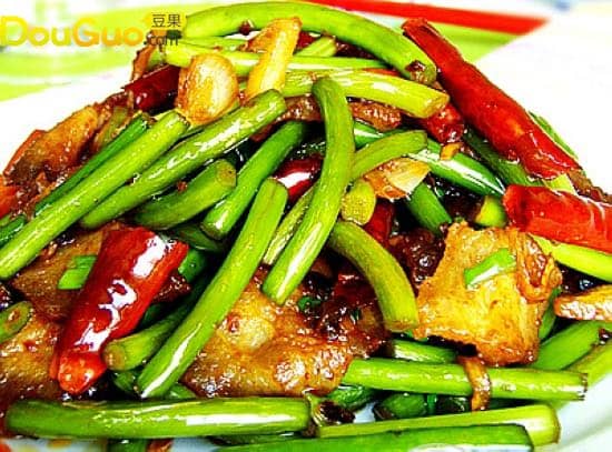 蒜苔回锅肉