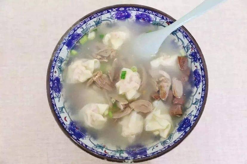 炖老鸭汤云吞