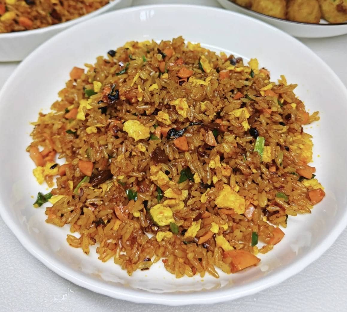 老干妈鸡蛋炒饭